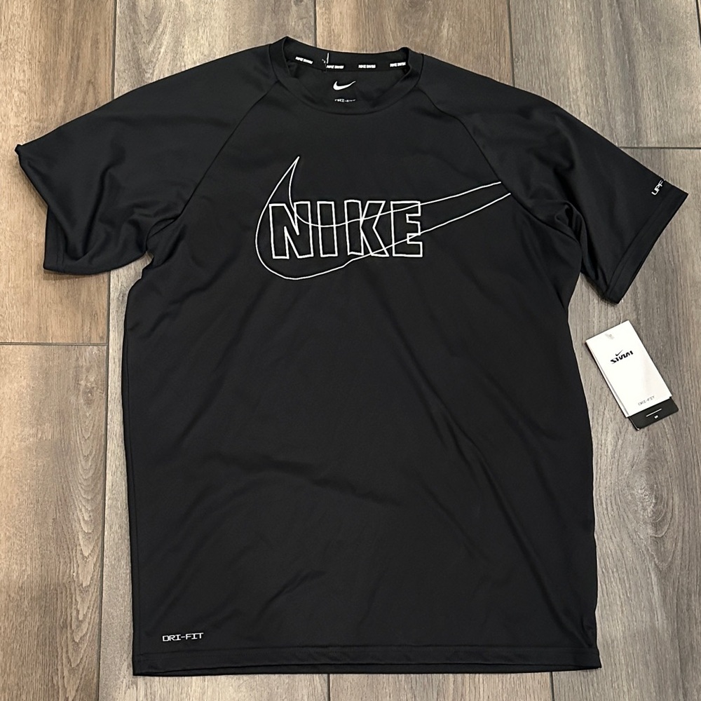 Nike Men's Black Short Sleeve Tee